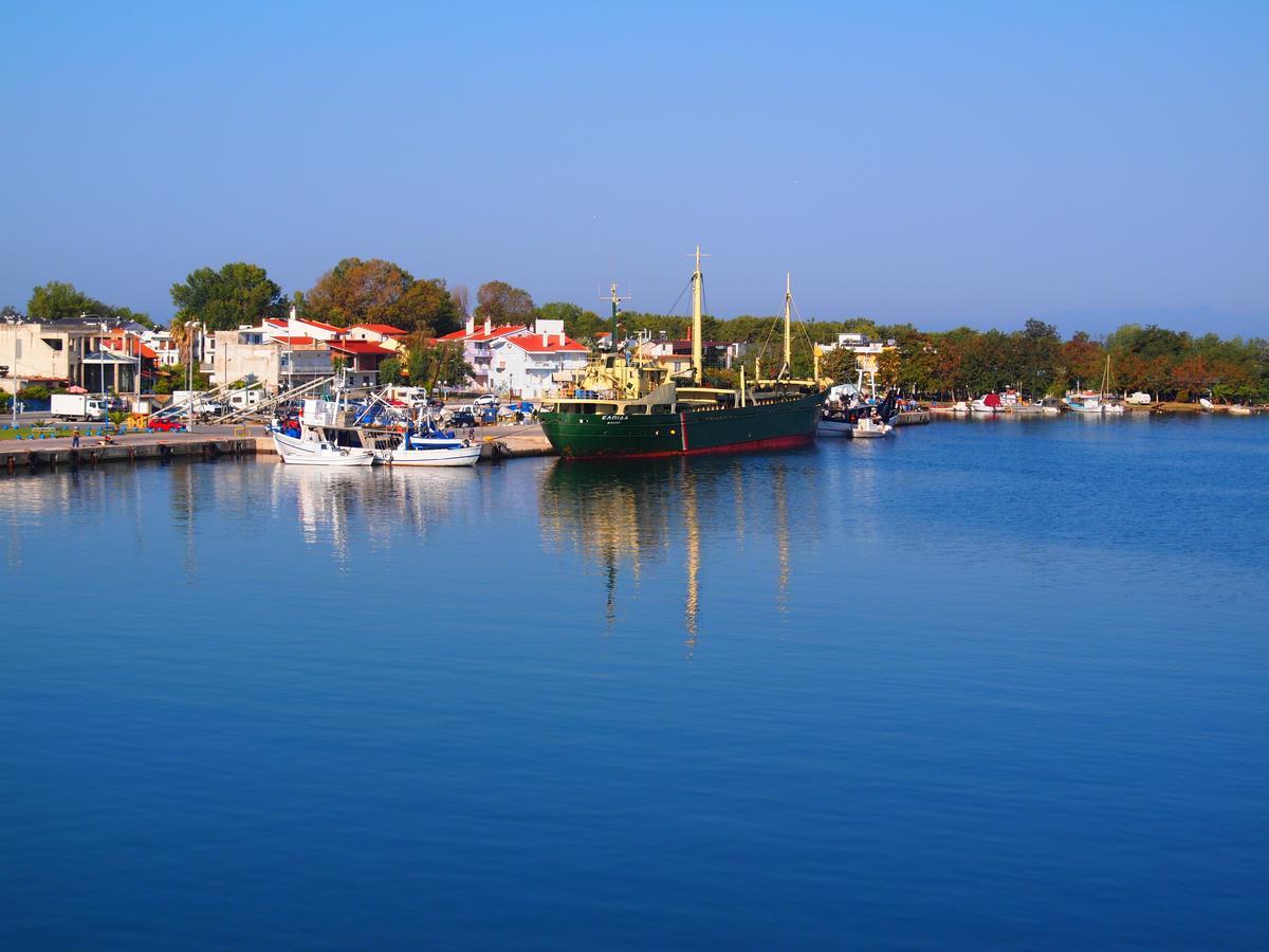 Tetyk Keramoti Hotel Apartments Εξωτερικό φωτογραφία