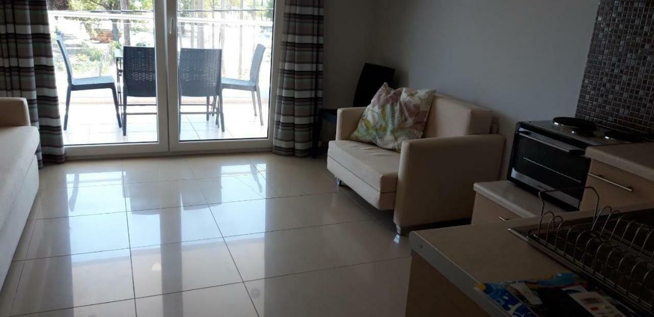 Tetyk Keramoti Hotel Apartments Εξωτερικό φωτογραφία