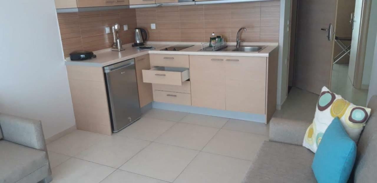 Tetyk Keramoti Hotel Apartments Εξωτερικό φωτογραφία